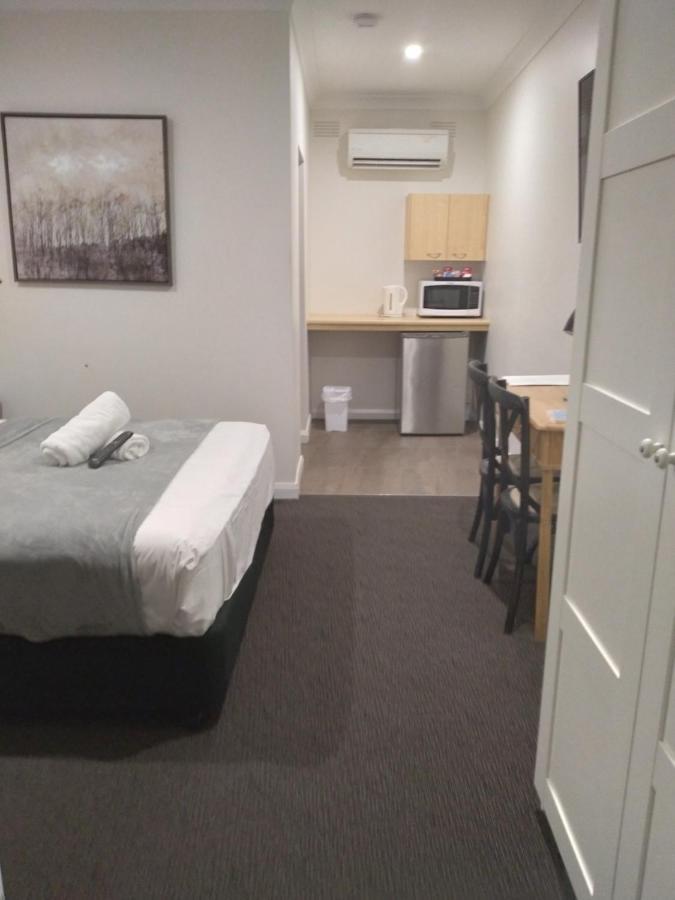 Allonville Gardens Motel ウォガウォガ エクステリア 写真
